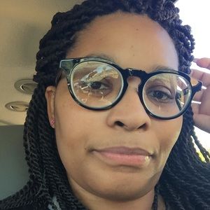 Meet your Posher, Jamila